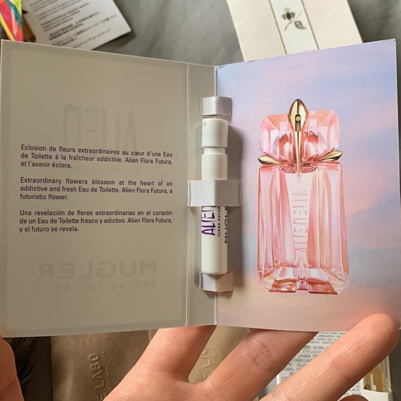 10 Assorted Perfume Bundle - Picture 3 of 9